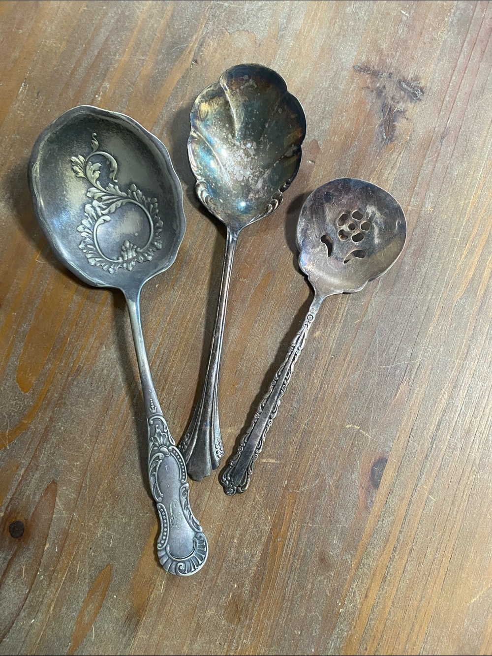 Vintage-Style Silver Plated Serving Spoons - Decorative Home Dining Set